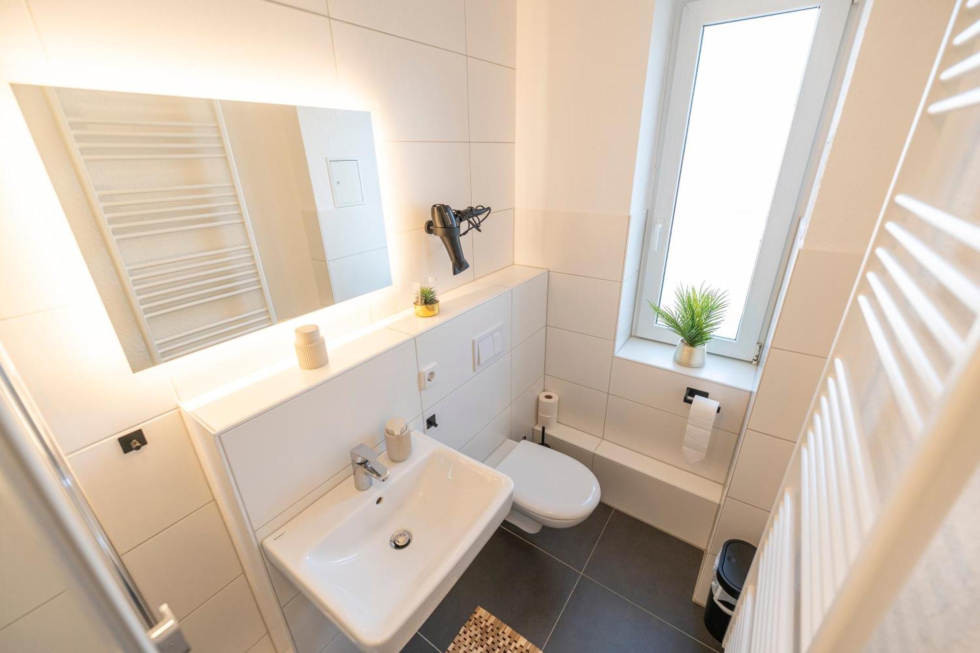 Rr - Central Apartment 80Qm - Balcony - Washer Magdeburg Exterior foto